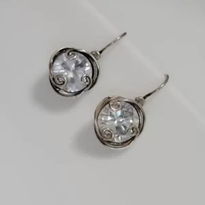עגילי כסף 925 תלויים בשילוב אבן סברובסקי מעוטרת