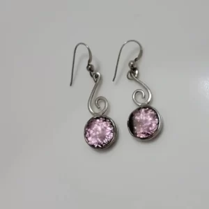 עגילי כסף 925 תלויים מעוצבים בשילוב אבן ורודה ייחודית